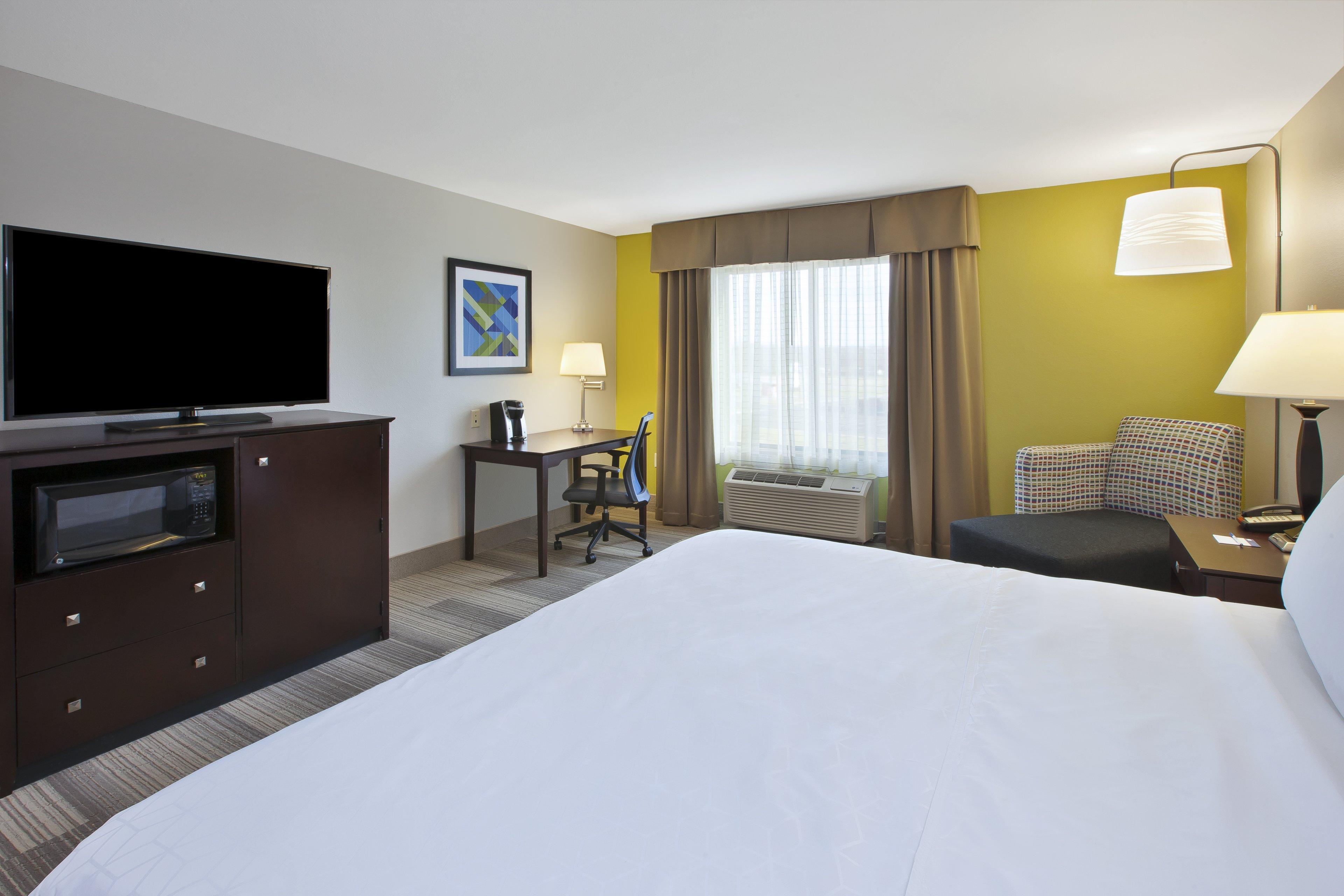 Holiday Inn Express Niles By Ihg Екстериор снимка