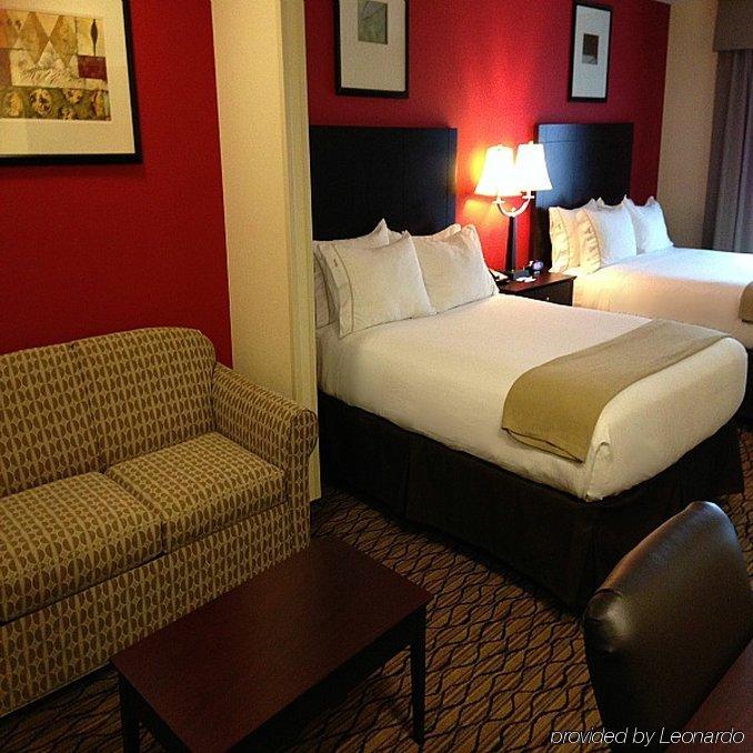 Holiday Inn Express Niles By Ihg Екстериор снимка