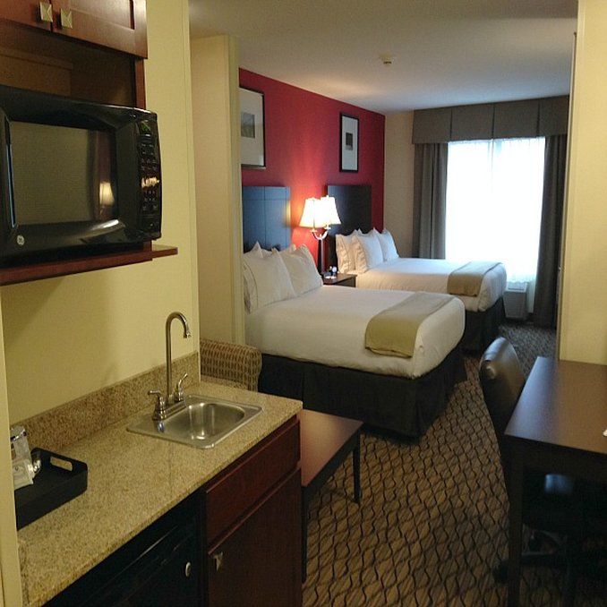 Holiday Inn Express Niles By Ihg Екстериор снимка